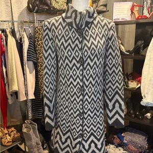 Geometric Patterned Gray Cardigan